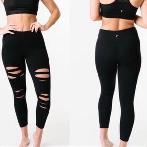 Zyia Black Slash Luxe Hi-Rise 7/8 24”